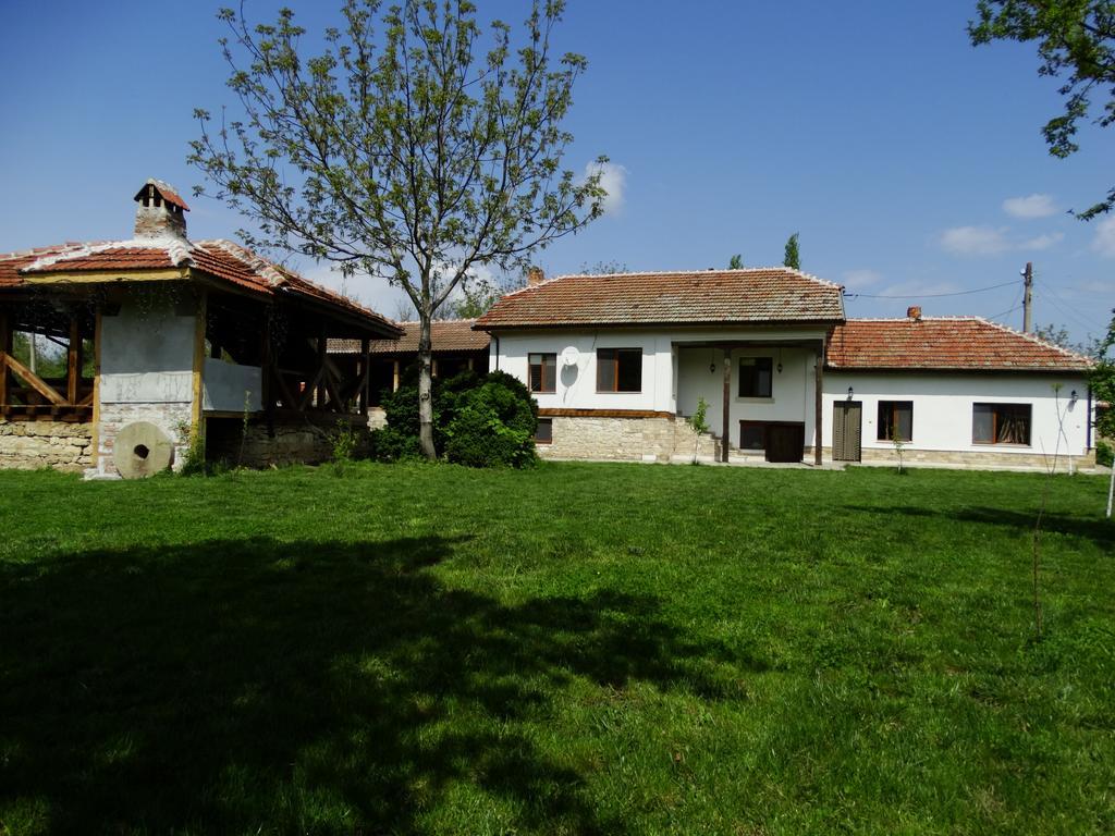 Krai Potoka Krushuna Exterior foto