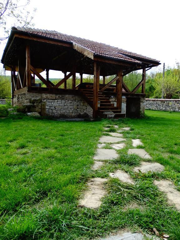 Krai Potoka Krushuna Exterior foto